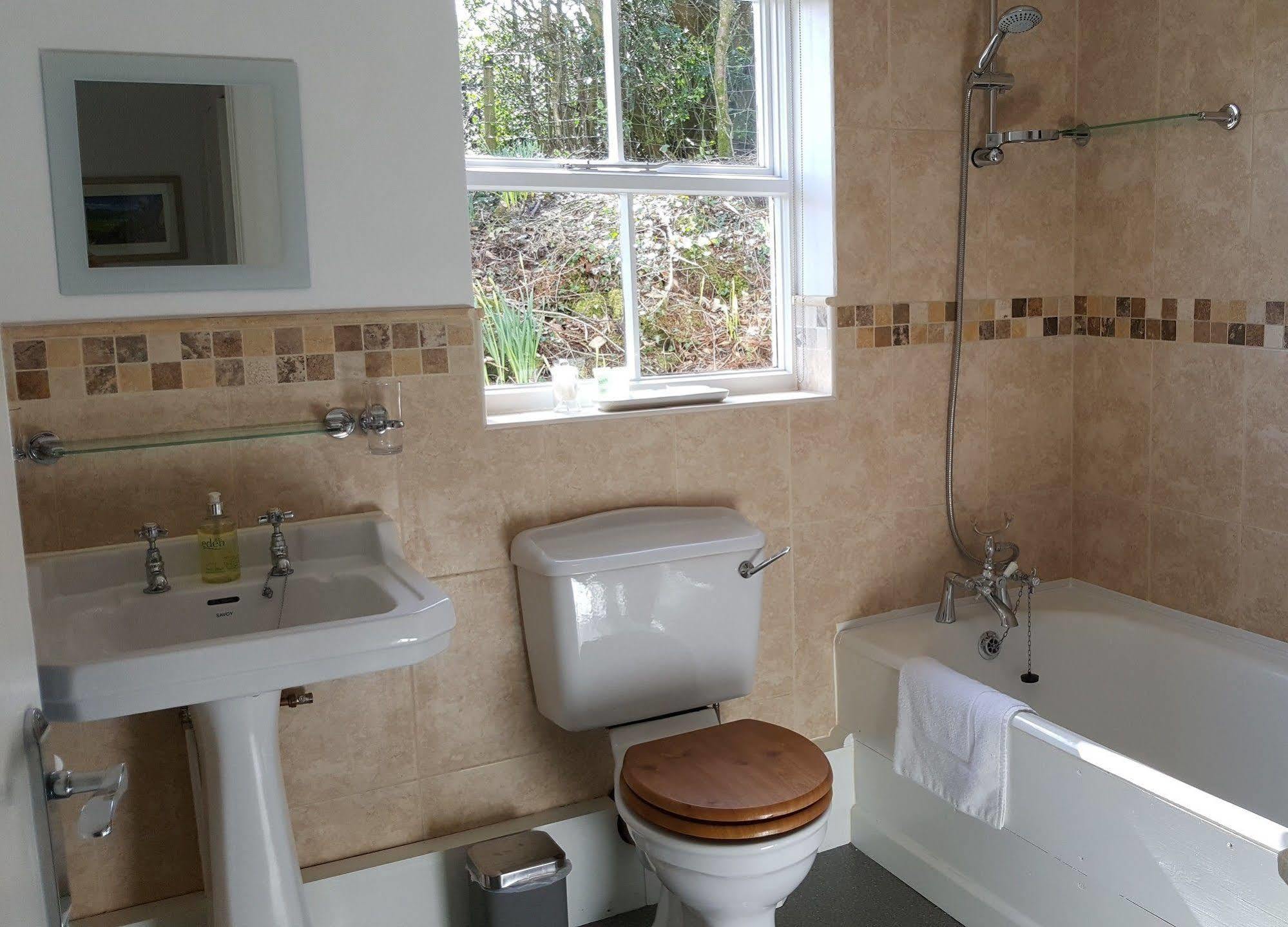 Tregaron Nant Yr Onnen B&B And Holiday Cottage المظهر الخارجي الصورة